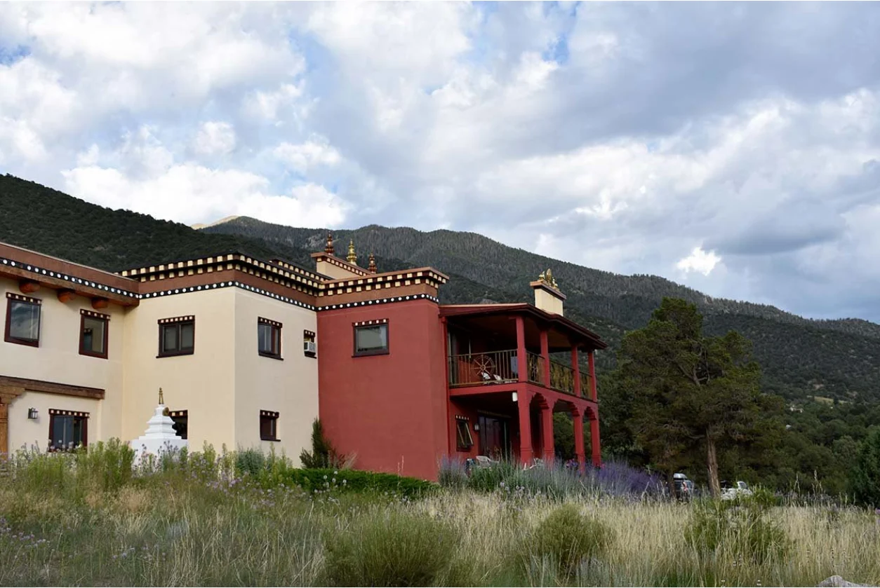 10-Day Guided Self-Discovery & Meditation Retreat - Seeing Through the Solidity of Thoughts