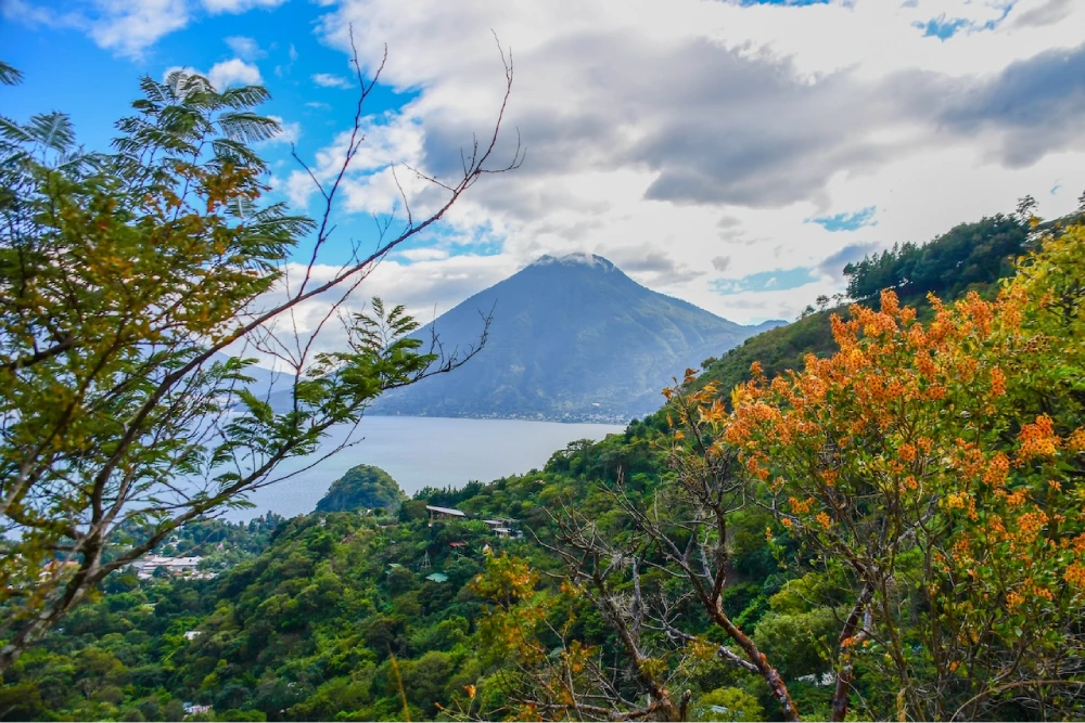 Meditation Retreat - Kawoq Forest - Volcano - Lake-Attitlan - Sacred Places - Guatemala Meditation Retreat - Vova Kuperman - Camino Wellness Center