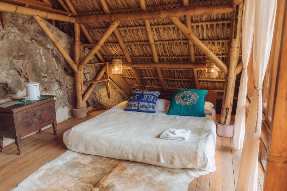 KawoqForest-Sky-Lodge-Bed-Space