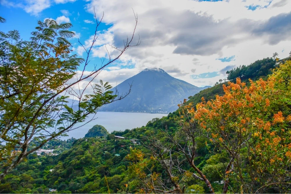 Meditation Retreat - Kawoq Forest - Volcano - Lake-Attitlan - Sacred Places - Guatemala Meditation Retreat - Vova Kuperman - Camino Wellness Center