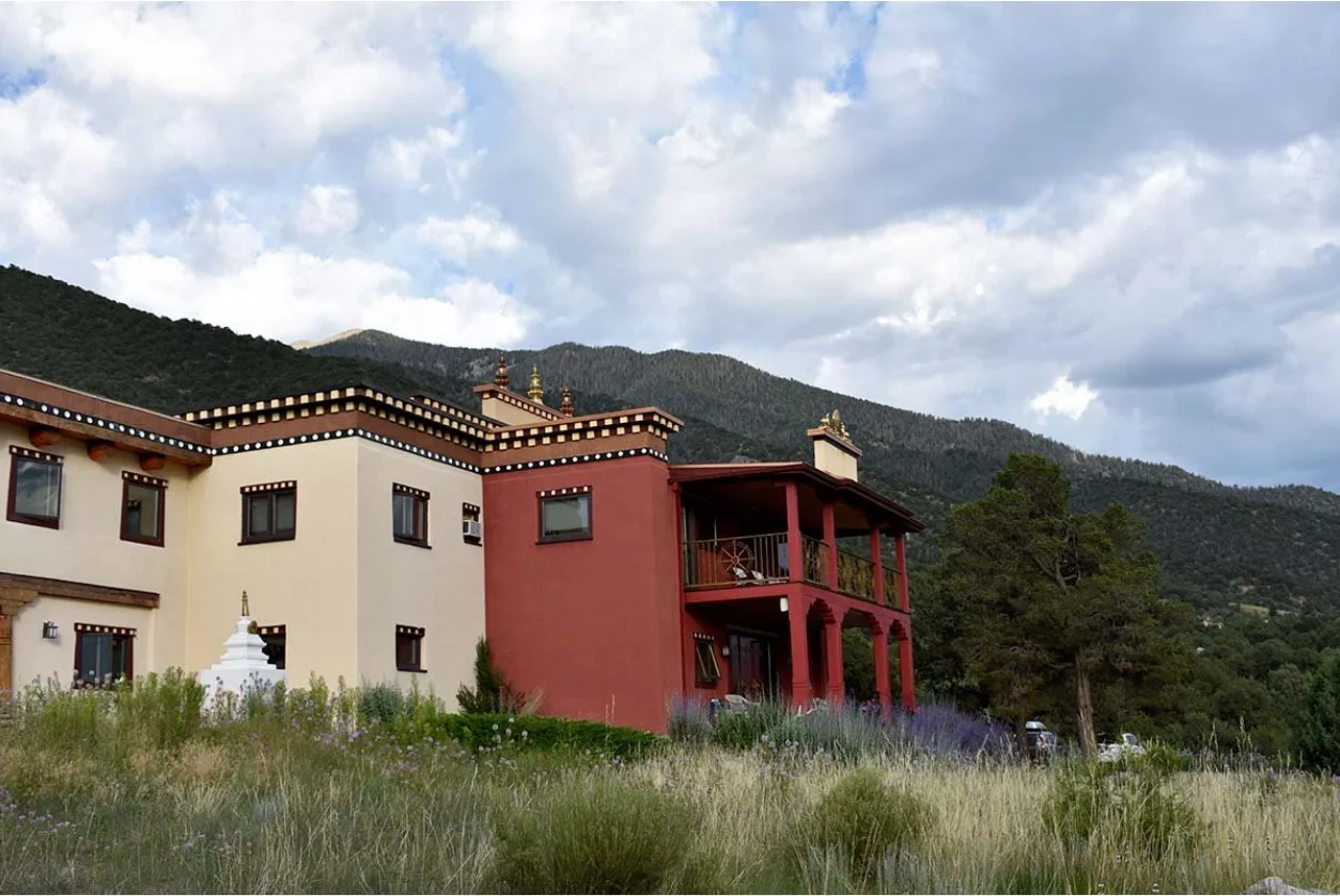 10-Day Guided Self-Discovery & Meditation Retreat - Seeing Through the Solidity of Thoughts